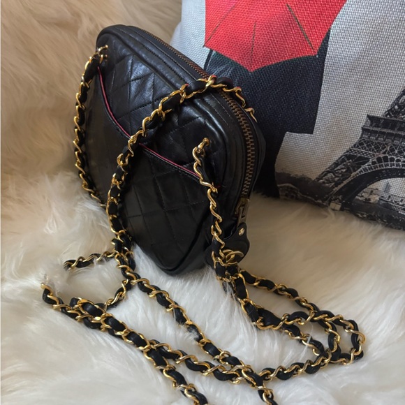 Chanel Black Quilted Crossbody with Gold Chain 💯 Authentic - Picture 10 of 14
